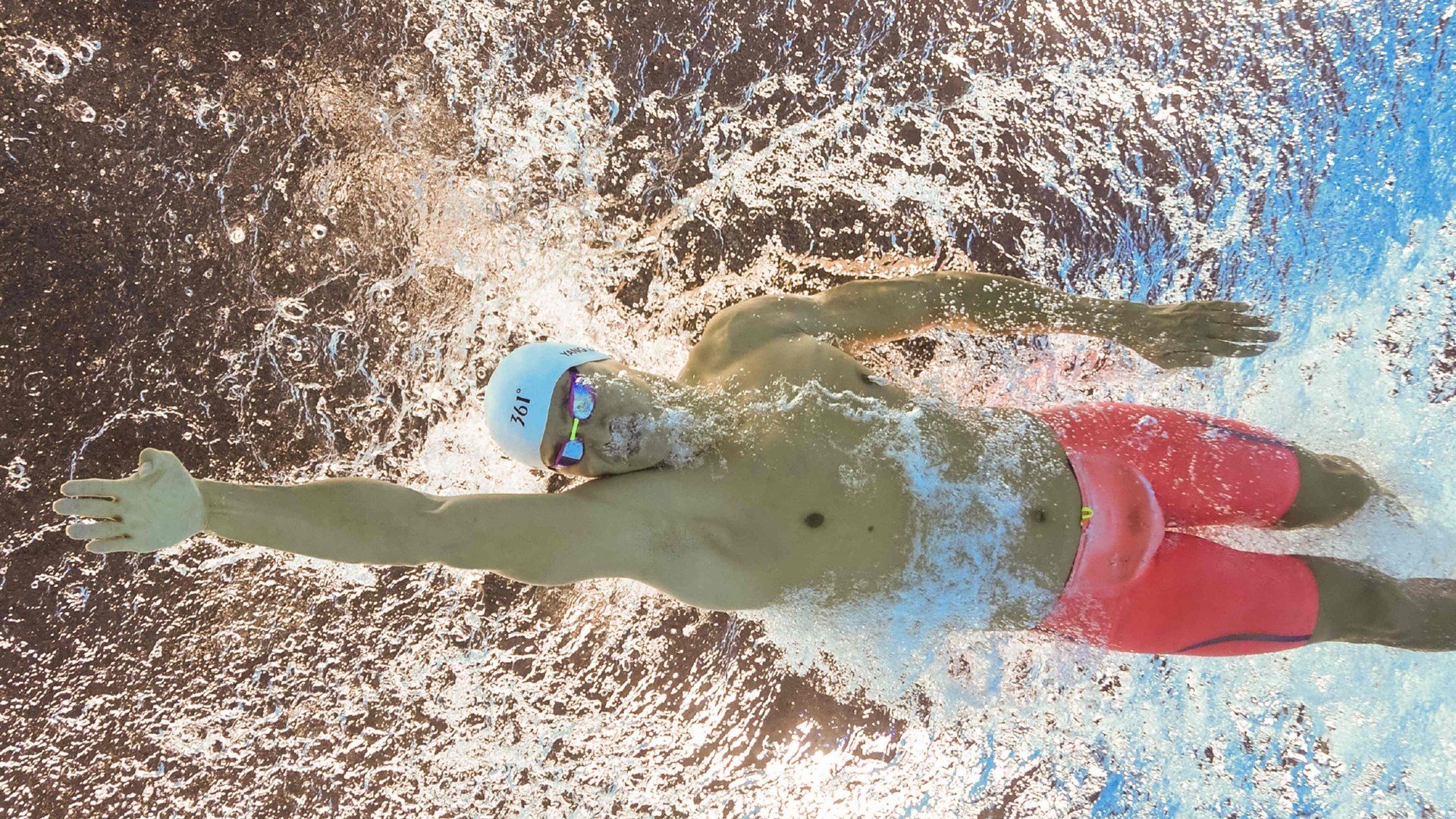 青训球员成长轨迹被纪录片记录展示奋斗与梦想并存的青春